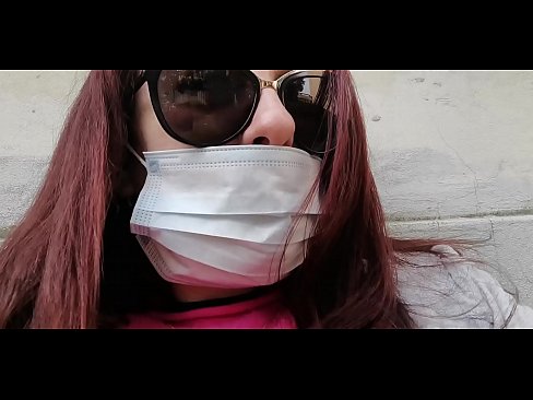 ❤️ Nicoletta analipiza kisasi kwa jirani yake na kukojoa kwenye karakana yake (Karantini Maalum ya Covid19 ya Italia) kwetu